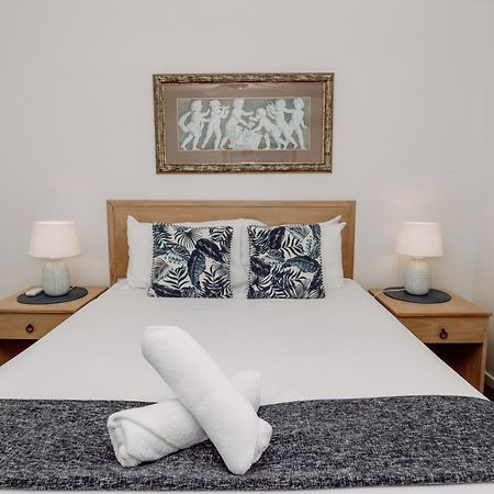 The Point Coolum Aparthotel Кулъм Бийч Екстериор снимка