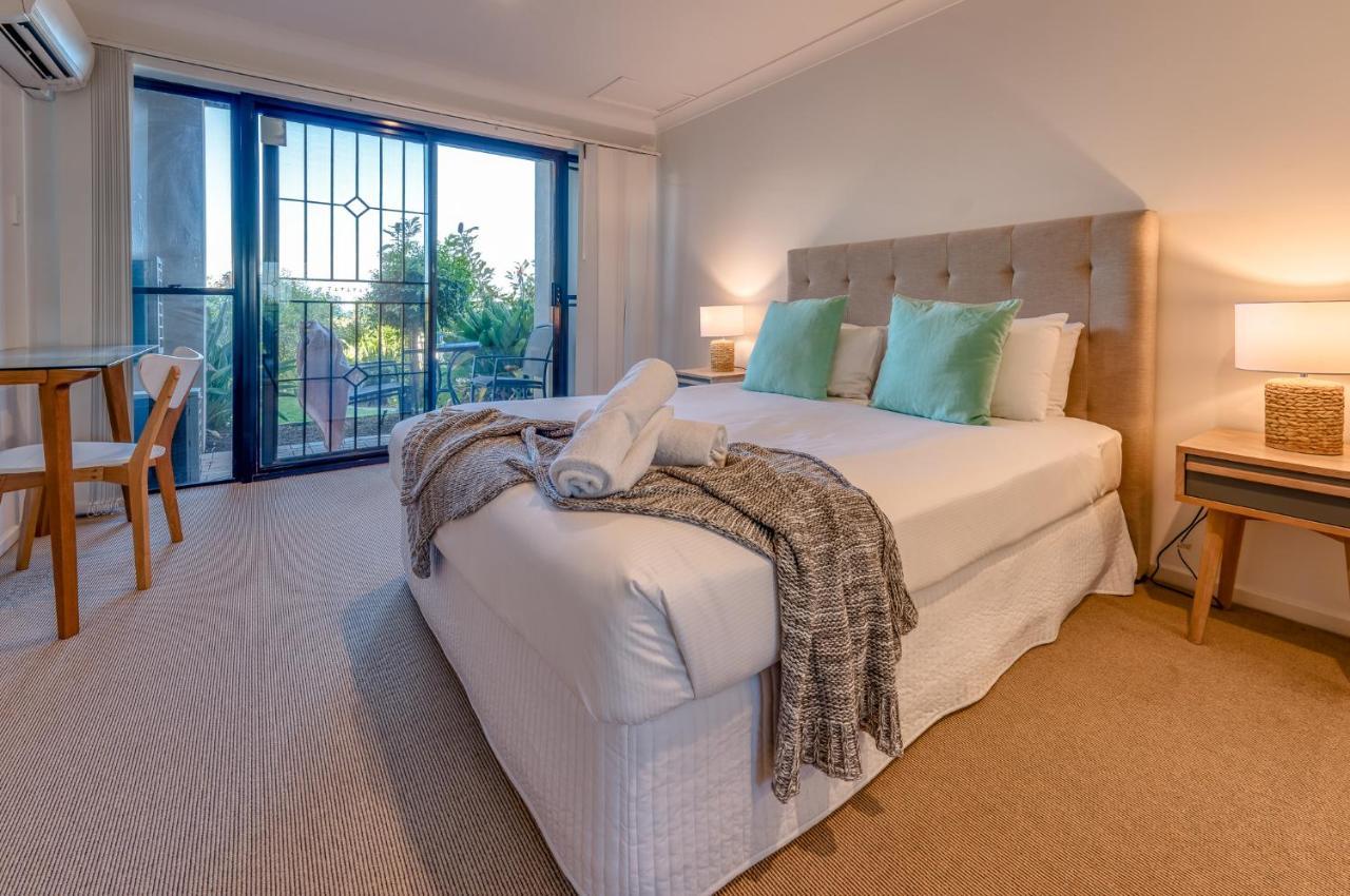 The Point Coolum Aparthotel Кулъм Бийч Екстериор снимка