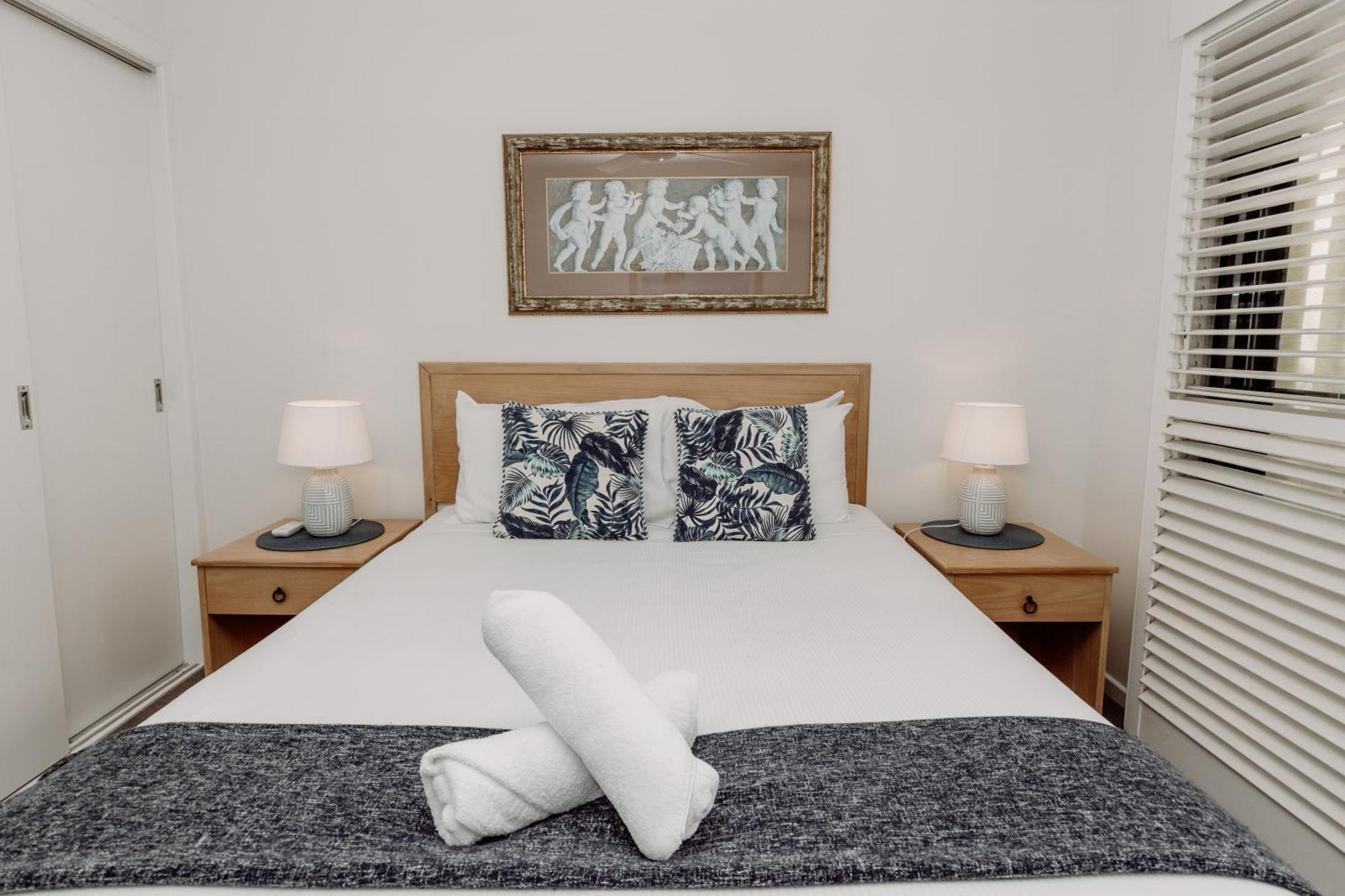 The Point Coolum Aparthotel Кулъм Бийч Екстериор снимка
