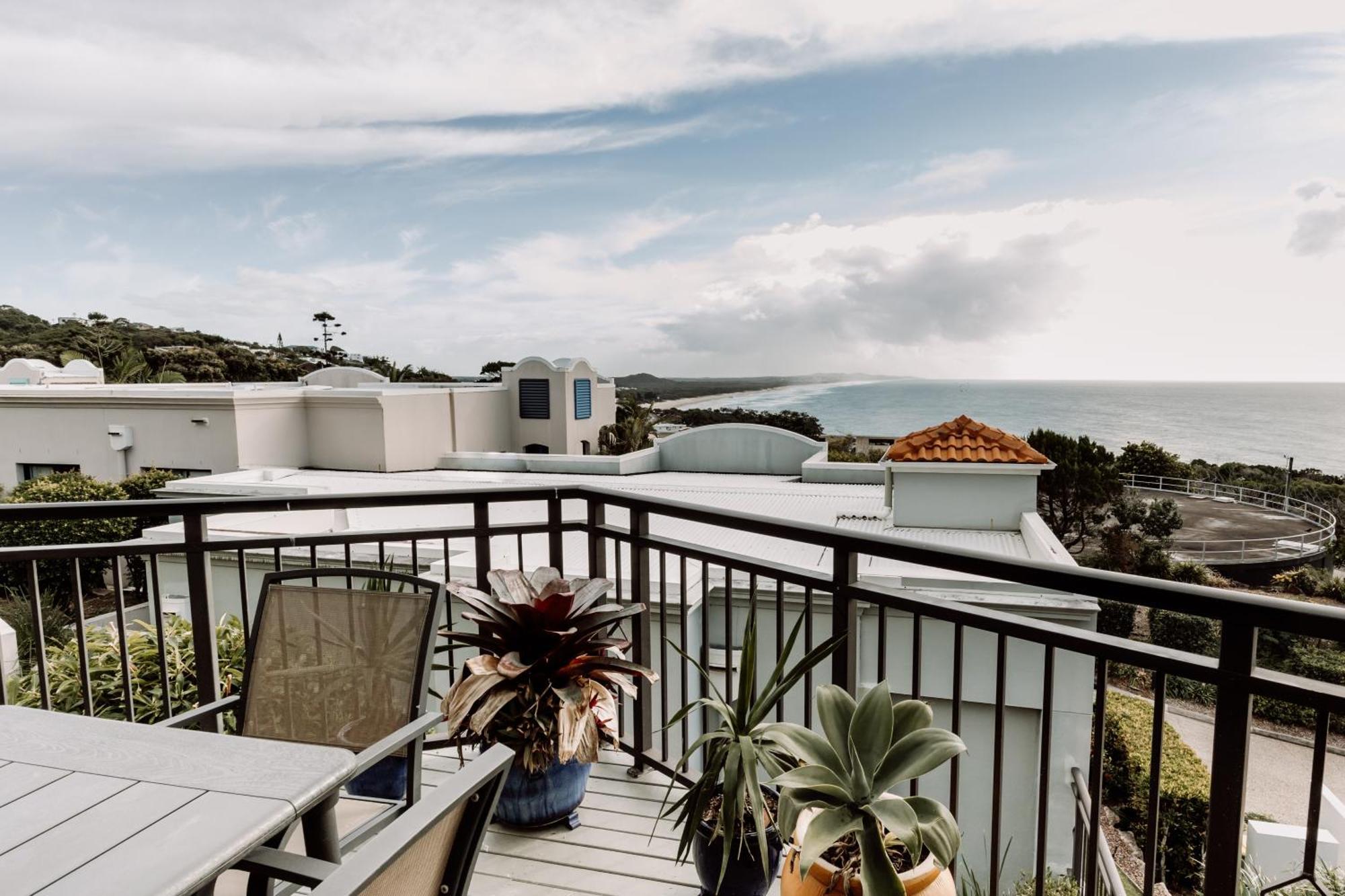 The Point Coolum Aparthotel Кулъм Бийч Екстериор снимка